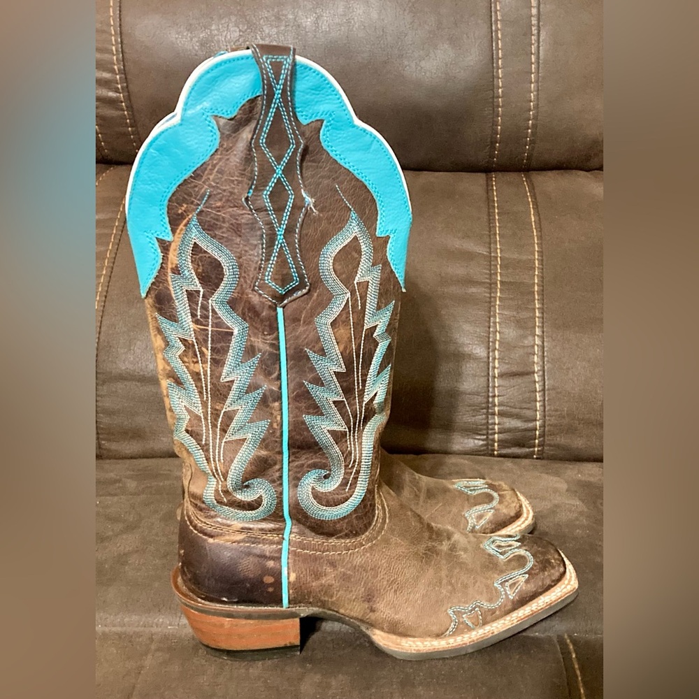 Ariat Caballera Western Boot with Turquoise accents - Picture 4 of 16